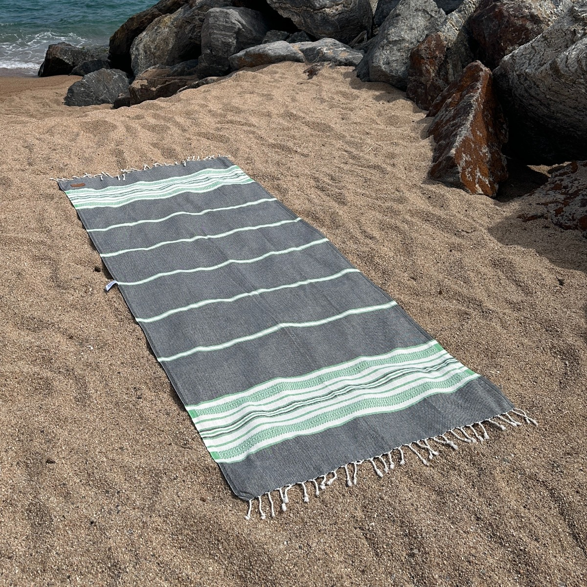 Hamamtuch Saunatuch Sea Me Black-Applegreen 