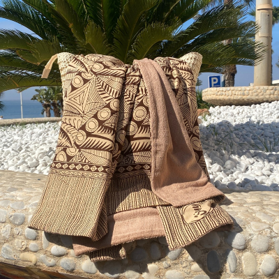 Batik Strandtuch
Balyy 
Life is an adventure