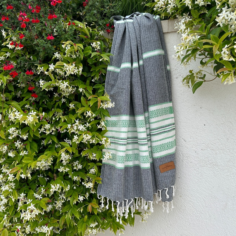 Hamamtuch Saunatuch Sea Me Black-Applegreen 