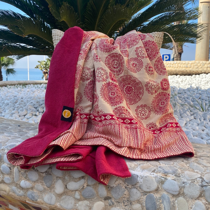 Batik Strandtuch
Aztec
Red